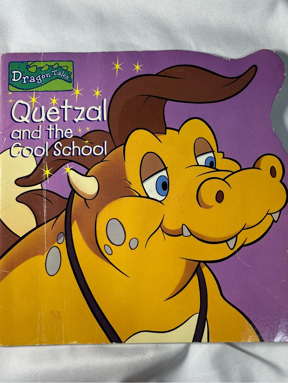 Vintage 2000 Dragon Tales Quetzal & the Cool School Paperback Book Kids